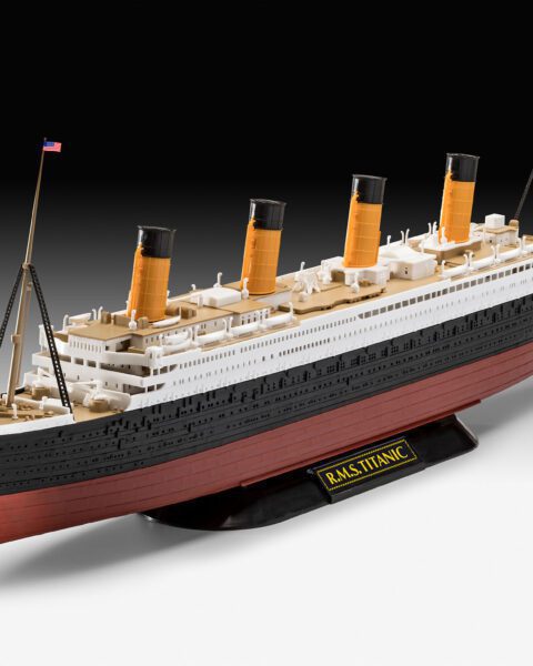 RMS TITANIC Revell 05498 scala 1:600