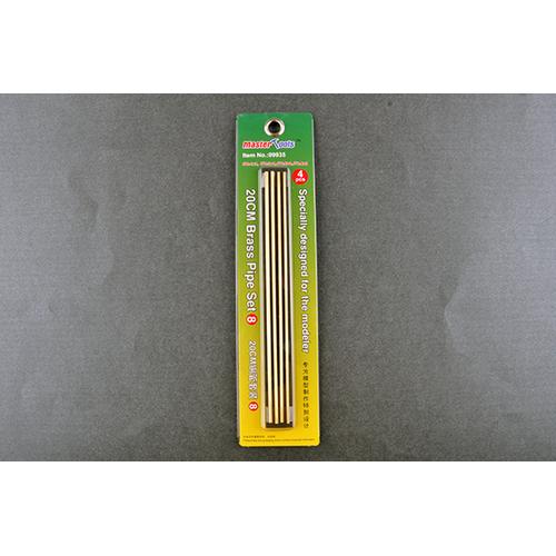 4 tubi in ottone – diametro 2,1 – 2,3 – 2,5 – 2,8 mm. Lunghezza 20cm. 09935