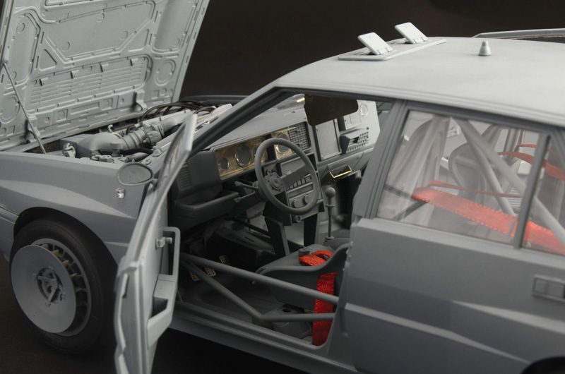 Lancia Delta HF integrale 16v scala 1:12 Italeri 4709 - immagine 5