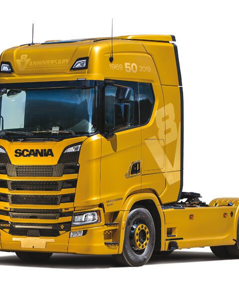 Scania S730 HIGHLINE 4x2 scala 1:24 ITALERI 3927