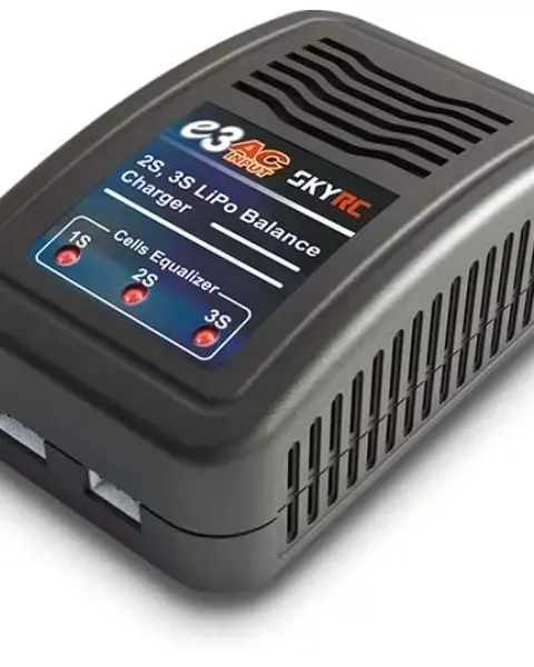 caricabatterie SkyRC e3 LiPo Balance Charger 2-3S per lipo (no NiMh)