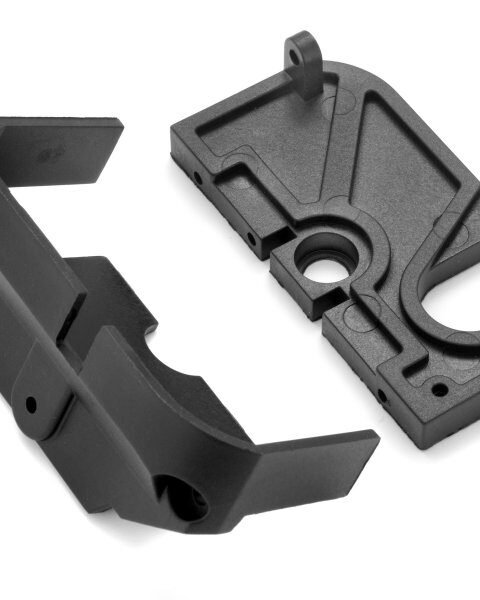 MV150157 MAVERICK – Rear Chassis Mount & Cover Set