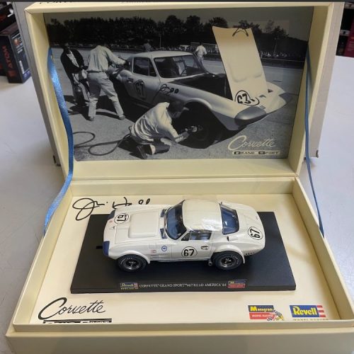 854861 – Corvette Grand Sport – Jim Hall/Roger Penske scala 1:32 – Revell/Monogram
