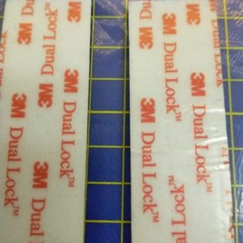 VELCRO ADESIVO 3M DUAL LOOK PLASTICO 70X30 2PZ