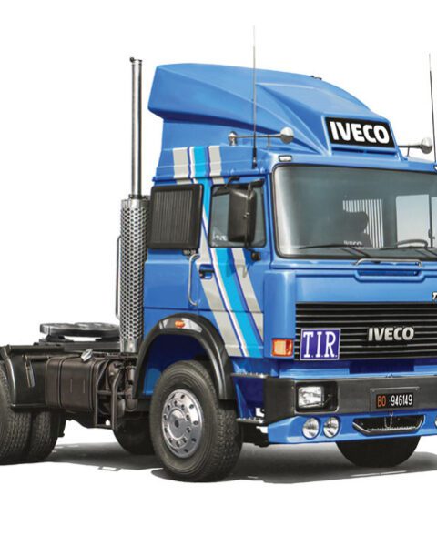 Italeri 90767 | IVECO 190.38 “CowBoy” "COLORI E COLLA INCLUSI" Camion Stradale Europeo | Scala 1:24
