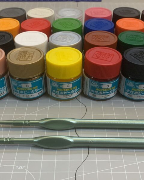 Gunze Sangyo – Offerta 24 Aqueous Hobby Color Serie H + 2 Pennelli